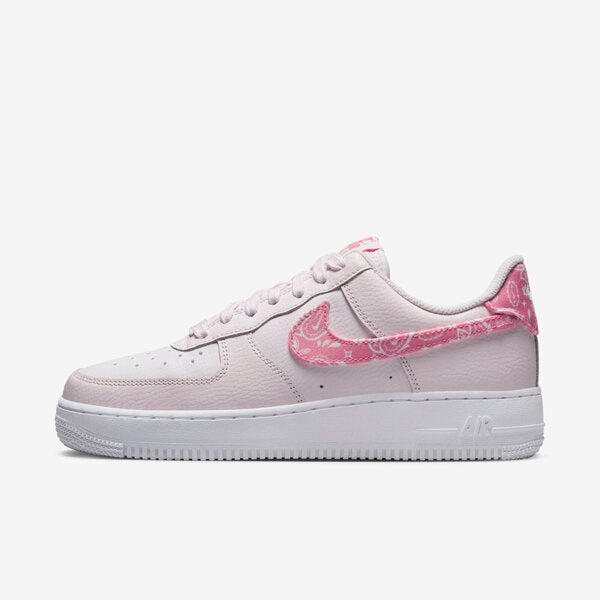 NIKE WMNS AIR FORCE 1 07