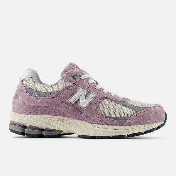 NEW BALANCE 2002R
