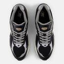 NEW BALANCE 2002R