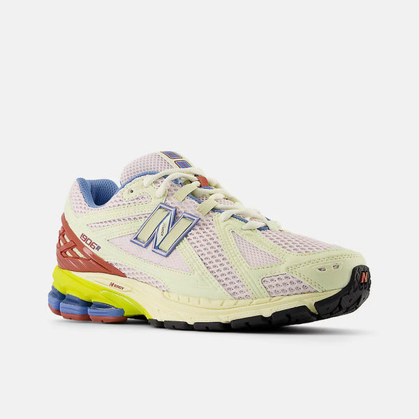 NEW BALANCE 1906R