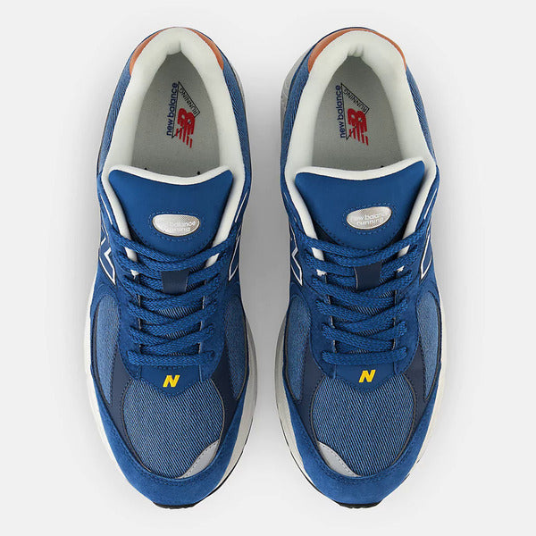 NEW BALANCE 2002R