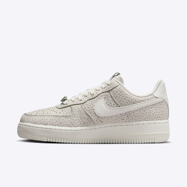 NIKE WMNS AIR FORCE 1 07 PRM