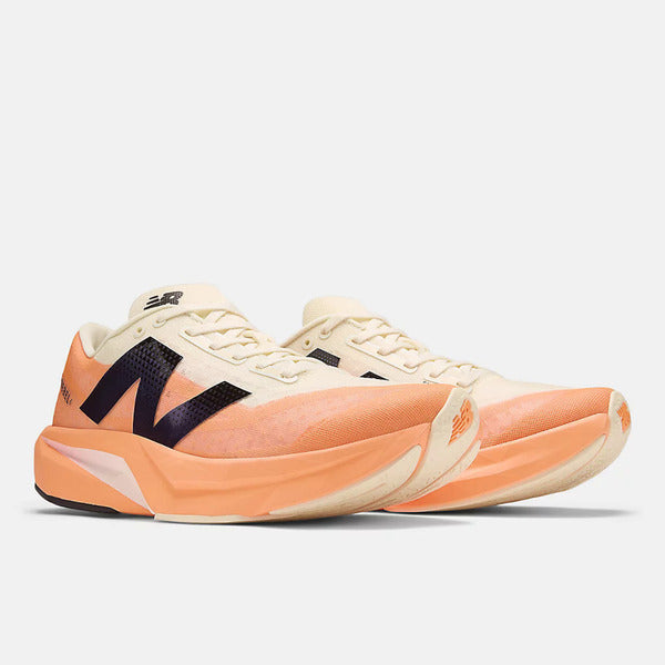 NEW BALANCE FUELCELL REBEL V4