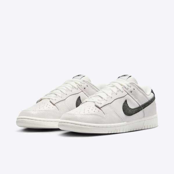 W NIKE DUNK LOW SE