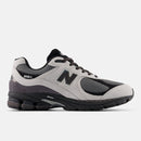 NEW BALANCE 2002R