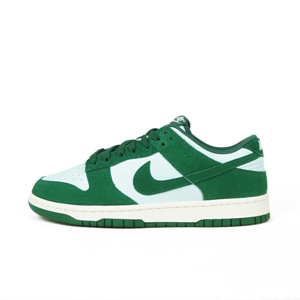 NIKE DUNK LOW RETRO SE