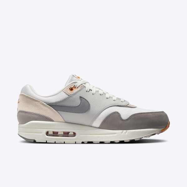 NIKE AIR MAX 1