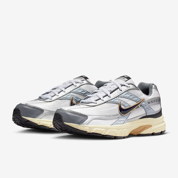 NIKE INITIATOR
