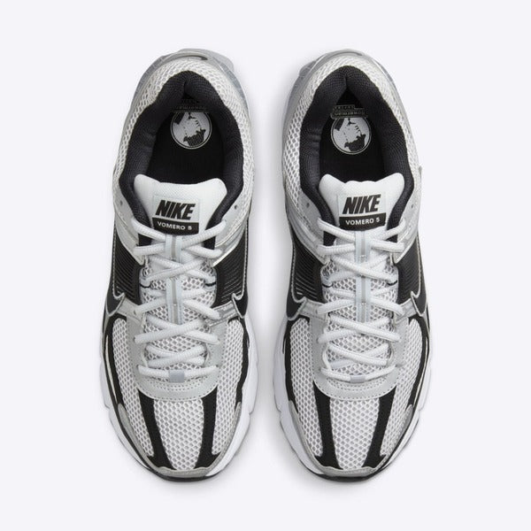 NIKE ZOOM VOMERO 5