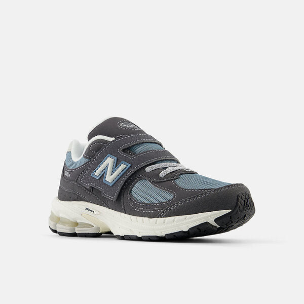NEW BALANCE 2002