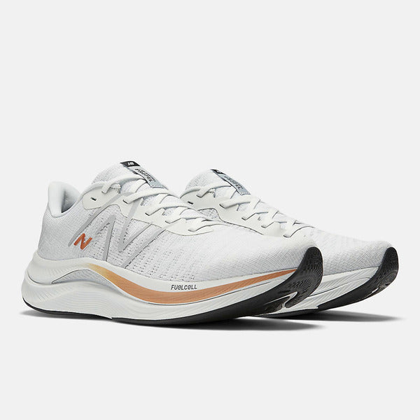NEW BALANCE FUELCELL PROPEL V4