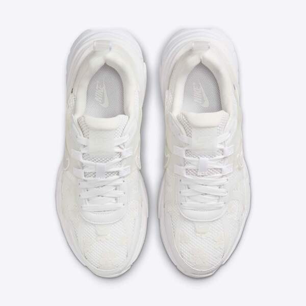 W NIKE V2K RUN