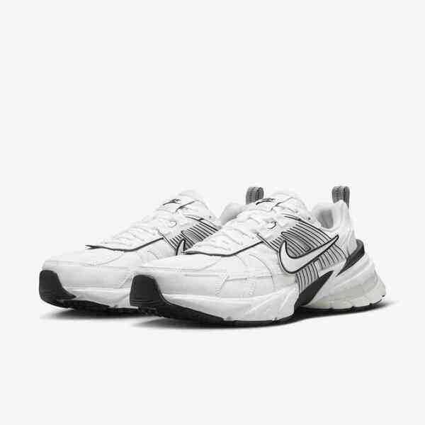 NIKE WMNS V2K RUN