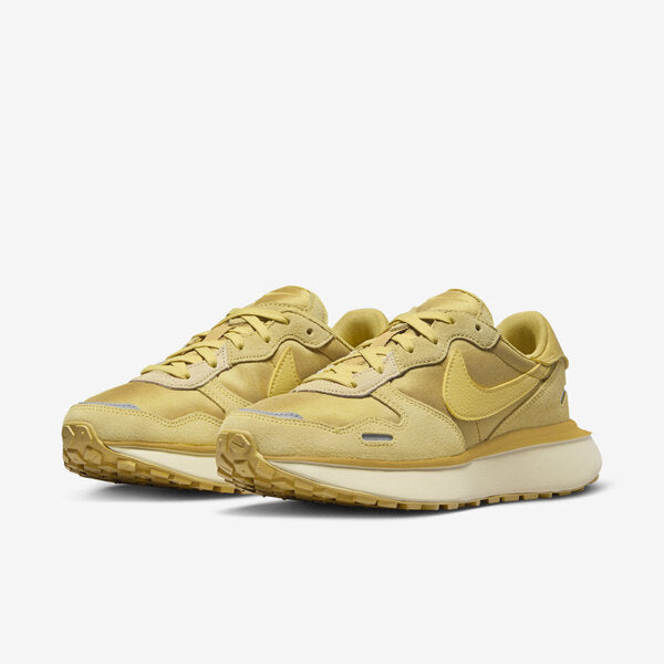 NIKE WMNS PHOENIX WAFFLE