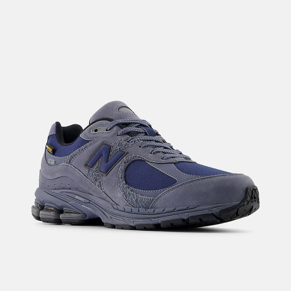 NEW BALANCE 2002R