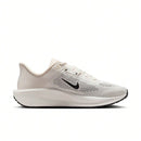 NIKE QUEST 6