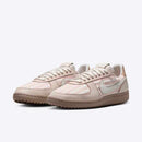 WMNS NIKE FIELD GENERAL