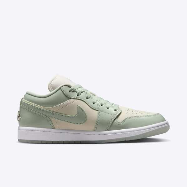 NIKE WMNS AIR JORDAN 1 LOW SE