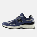 NEW BALANCE 2002R
