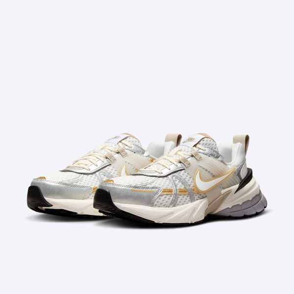 NIKE WMNS V2K RUN