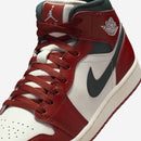 NIKE AIR JORDAN 1 MID