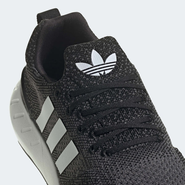 ADIDAS SWIFT RUN 22