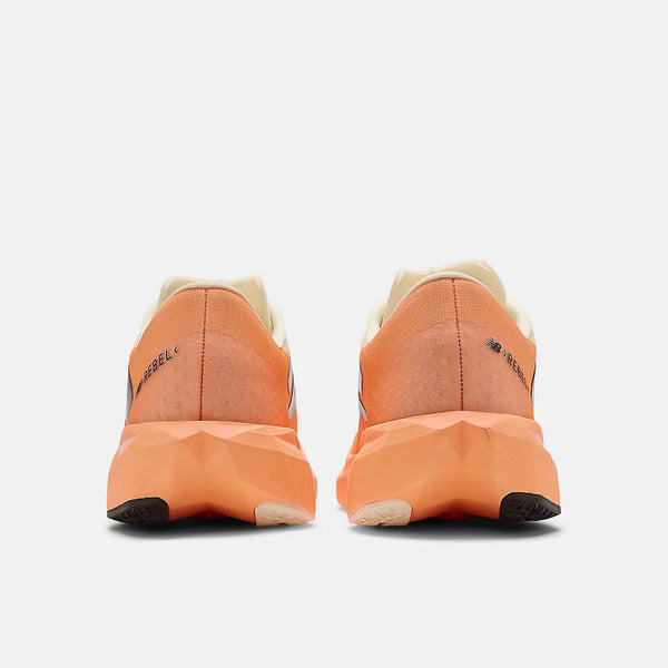 NEW BALANCE FUELCELL REBEL V4