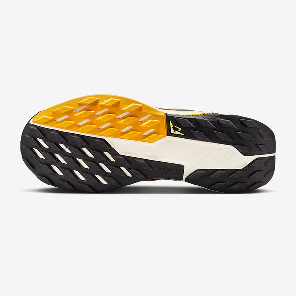 ADIDAS W NIKE REACTX PEGASUS TRAIL 5