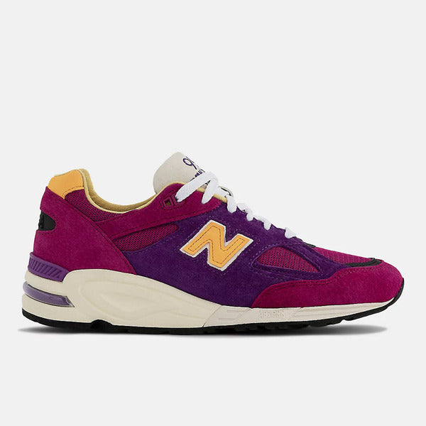 NEW BALANCE 990 V2