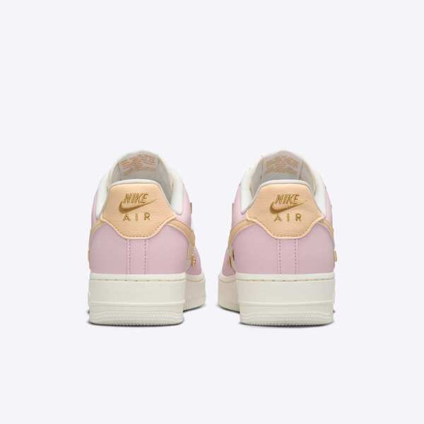 NIKE WMNS AIR FORCE 1 07 LX