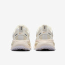 W NIKE VOMERO 18 ESS
