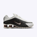 NIKE SHOX R4