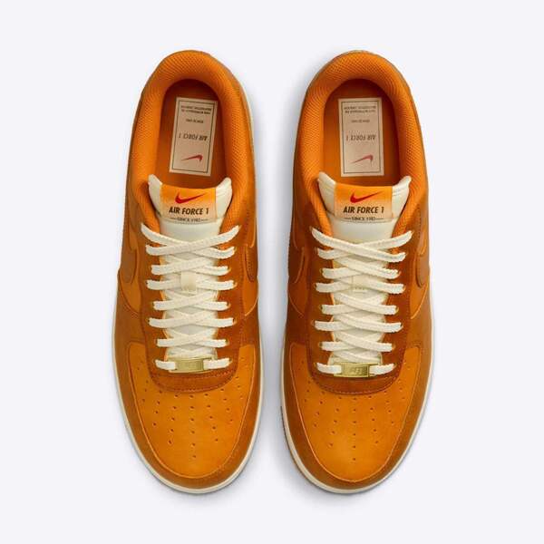NIKE AIR FORCE 1 07 LV8