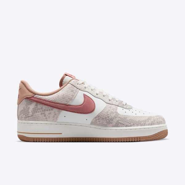 NIKE AIR FORCE 1 07 LV8