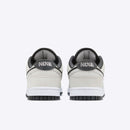 W NIKE DUNK LOW SE