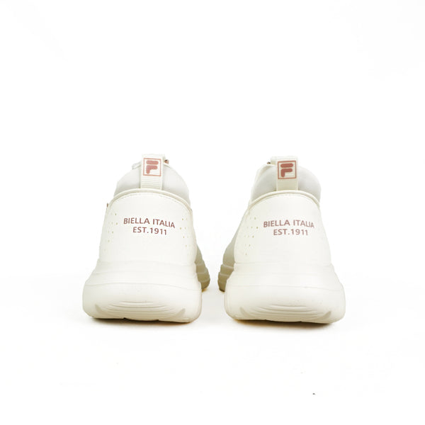 FILA CALMLY