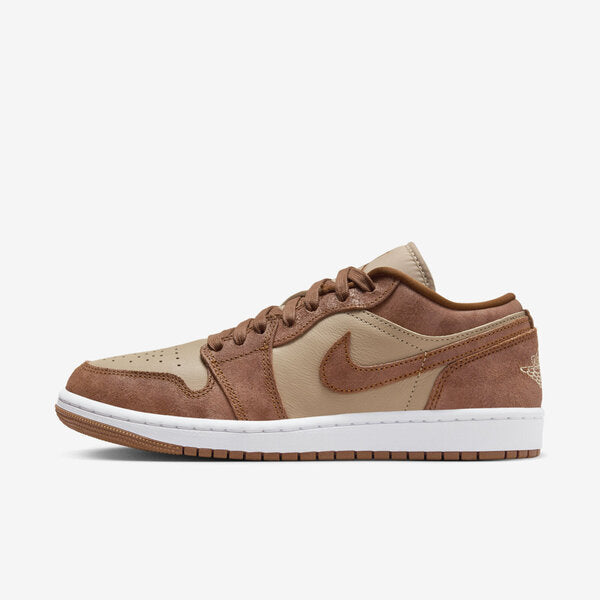 NIKE WMNS AIR JORDAN 1 LOW SE