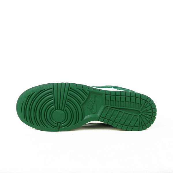 NIKE DUNK LOW RETRO SE