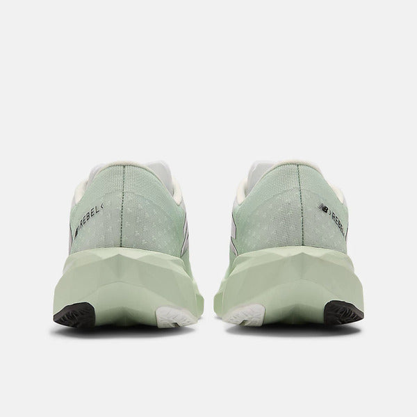 NEW BALANCE FUELCELL REBEL V4