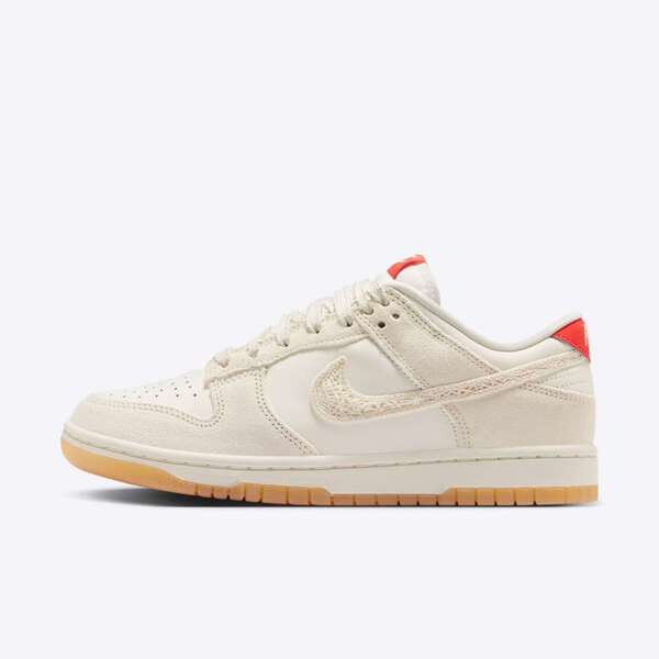 NIKE WMNS DUNK LOW