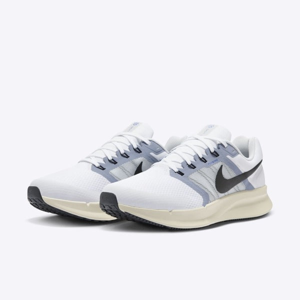 NIKE RUN SWIFT 3