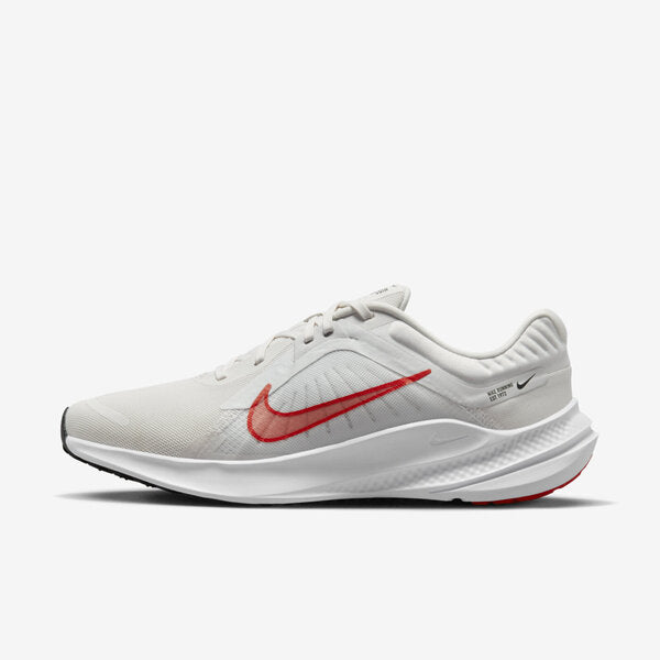 NIKE QUEST 5