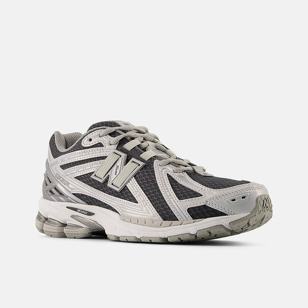 NEW BALANCE 1906R