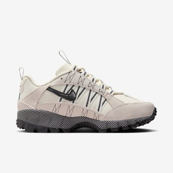 W NIKE AIR HUMARA