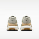 NIKE STRUCTURE 26