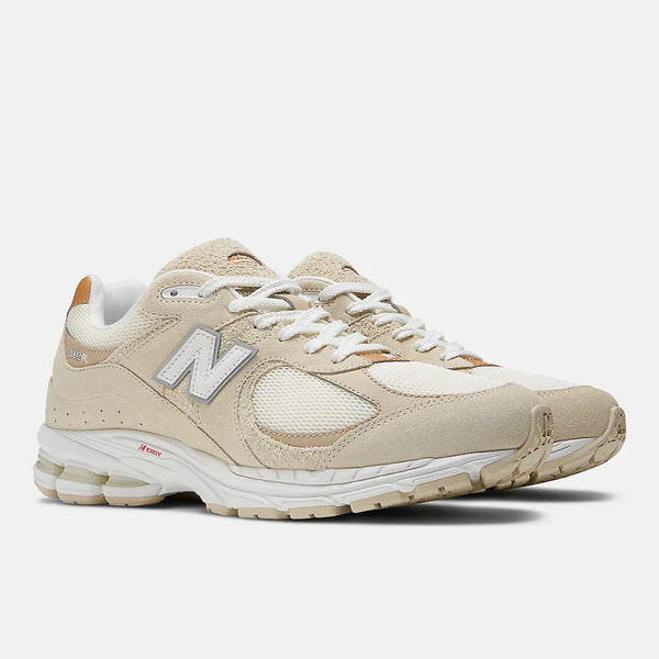 NEW BALANCE 2002R