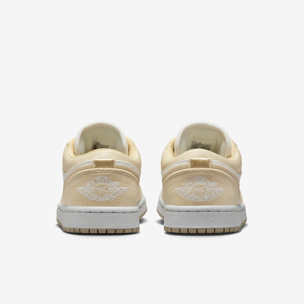 NIKE WMNS AIR JORDAN 1 LOW SE