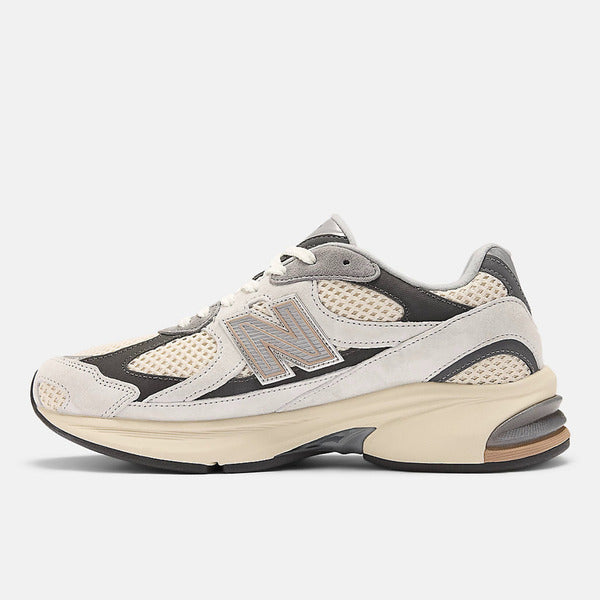 NEW BALANCE 2010