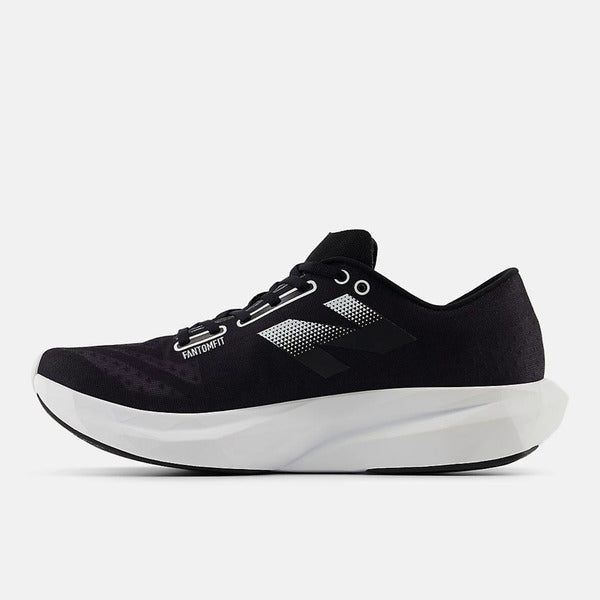 NEW BALANCE FUELCELL REBEL V4