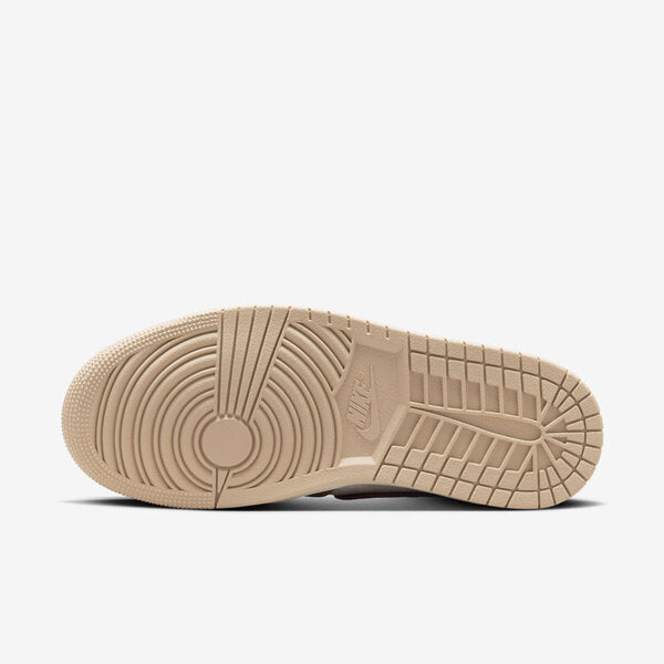 NIKE WMNS AIR JORDAN 1 MM HIGH